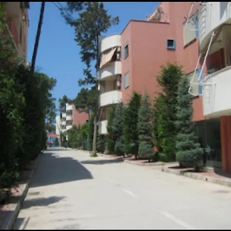 Emiri Golem Apartment